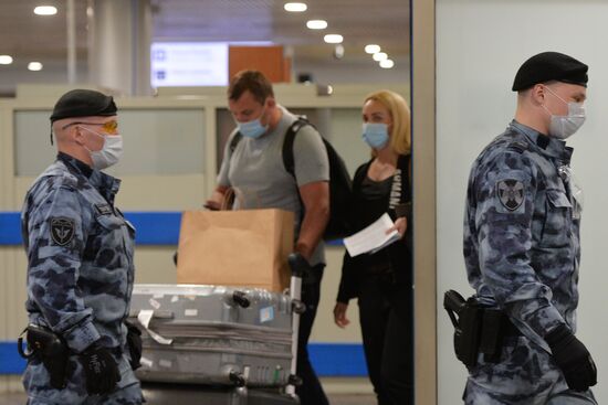 Russia Coronavirus Tourists Return 