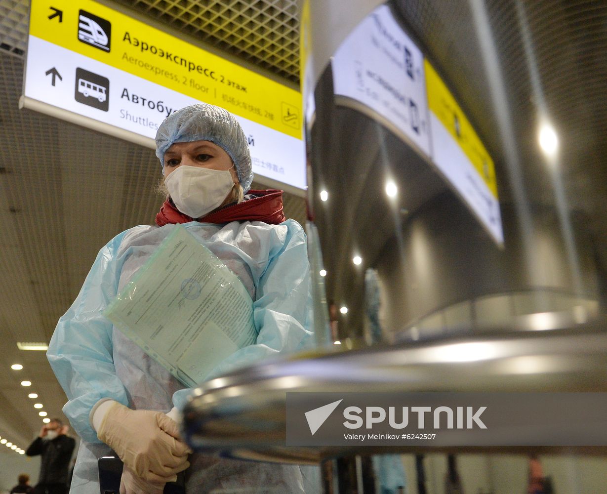Russia Coronavirus Tourists Return 