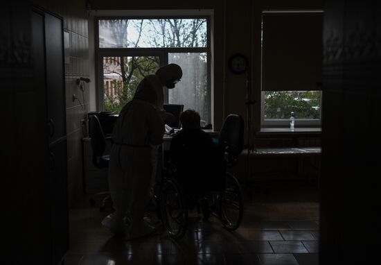 Russia Coronavirus Treatment 