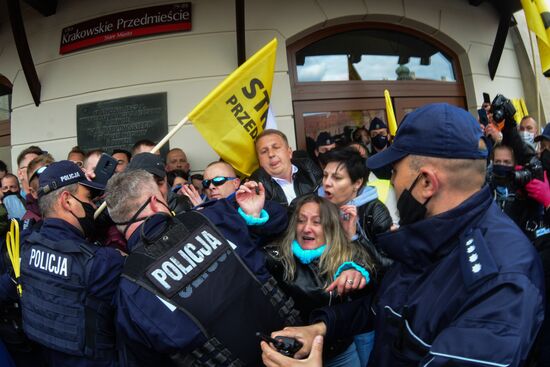 Poland Coronavirus Protests