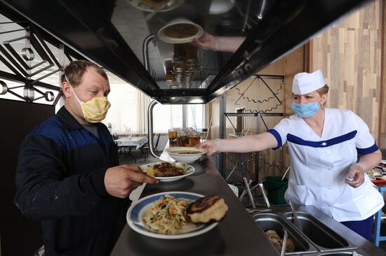Russia Coronavirus Lockdown Ease