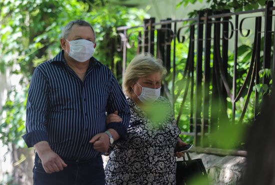 Russia Coronavirus Lockdown Ease