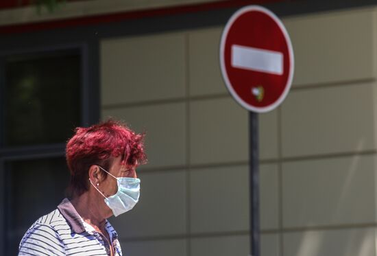 Russia Coronavirus Lockdown Ease