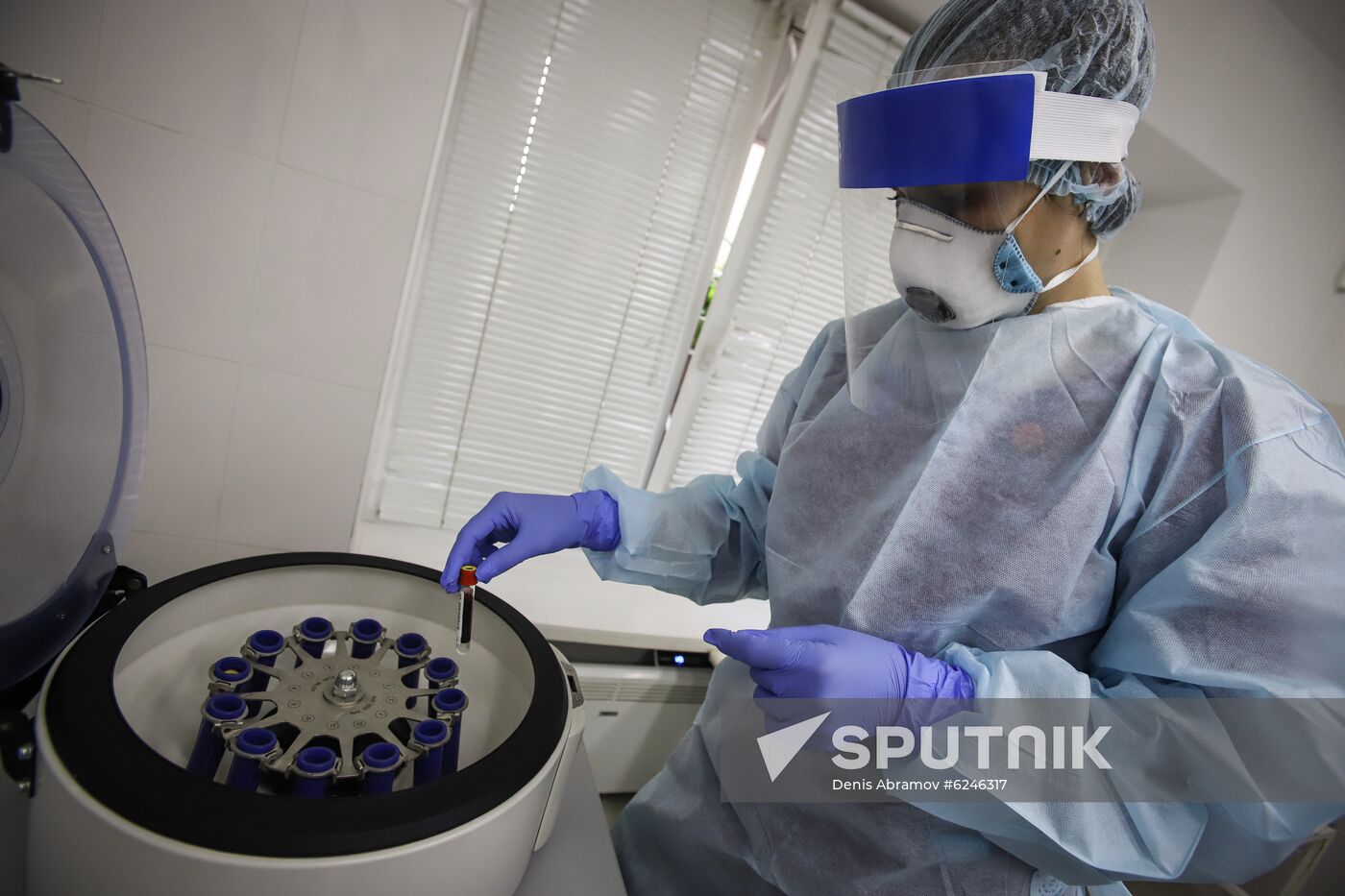 Russia Coronavirus Tests