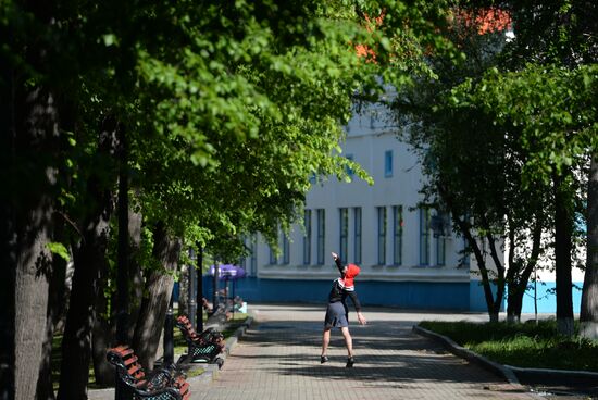 Russia Coronavirus Lockdown Ease