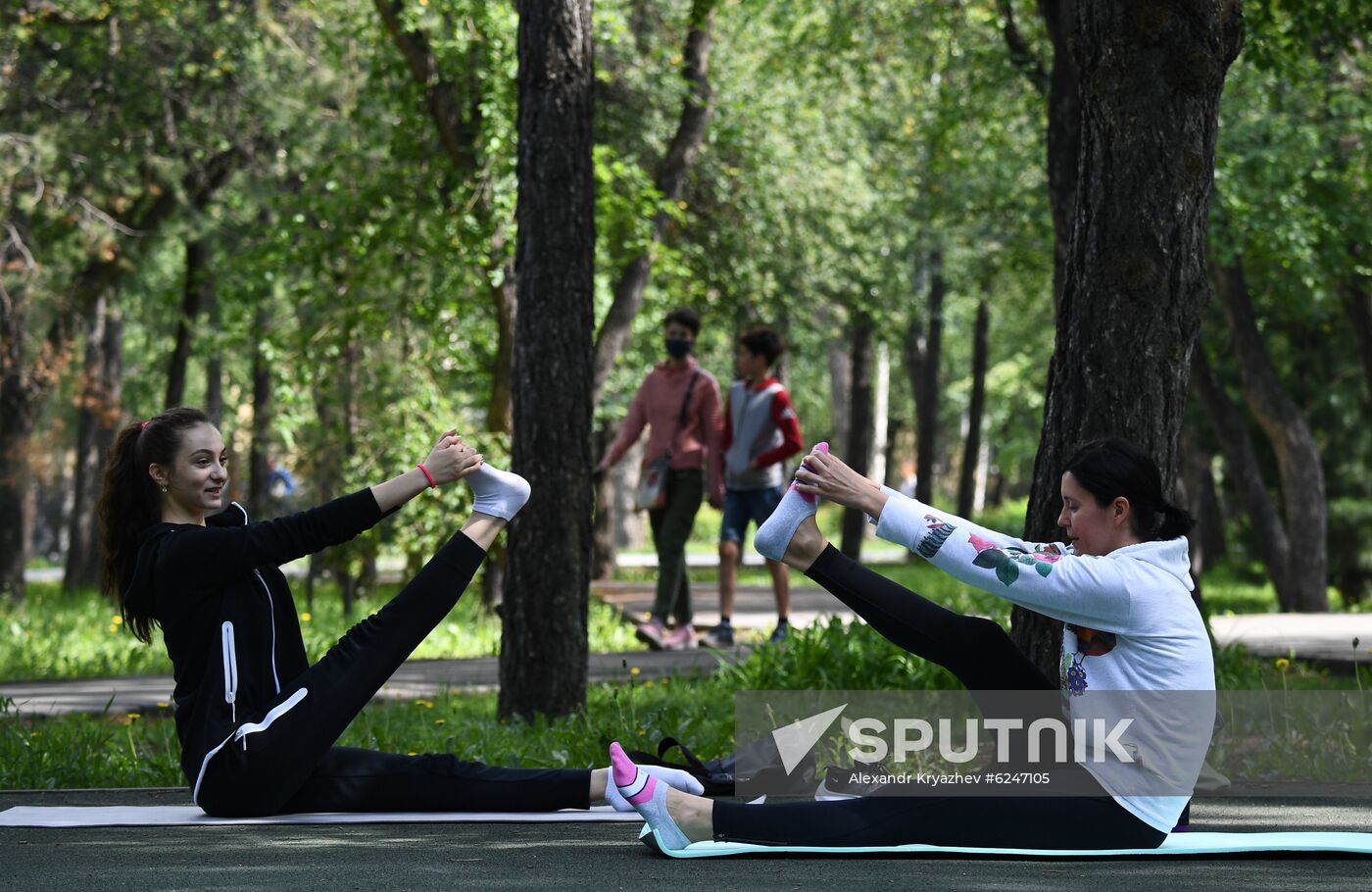 Russia Coronavirus Lockdown Ease