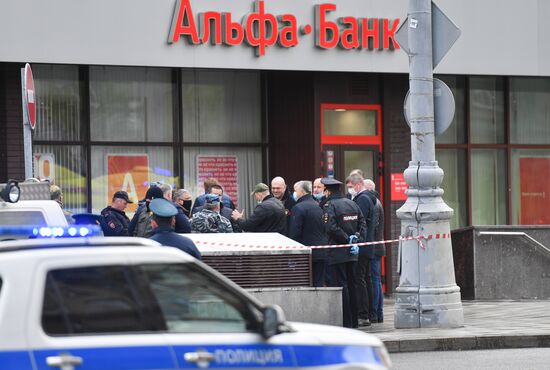 Russia Bank Hostages Seize