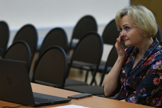 Russia Coronavirus Graduates Farewell Bell