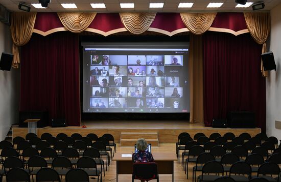 Russia Coronavirus Graduates Farewell Bell