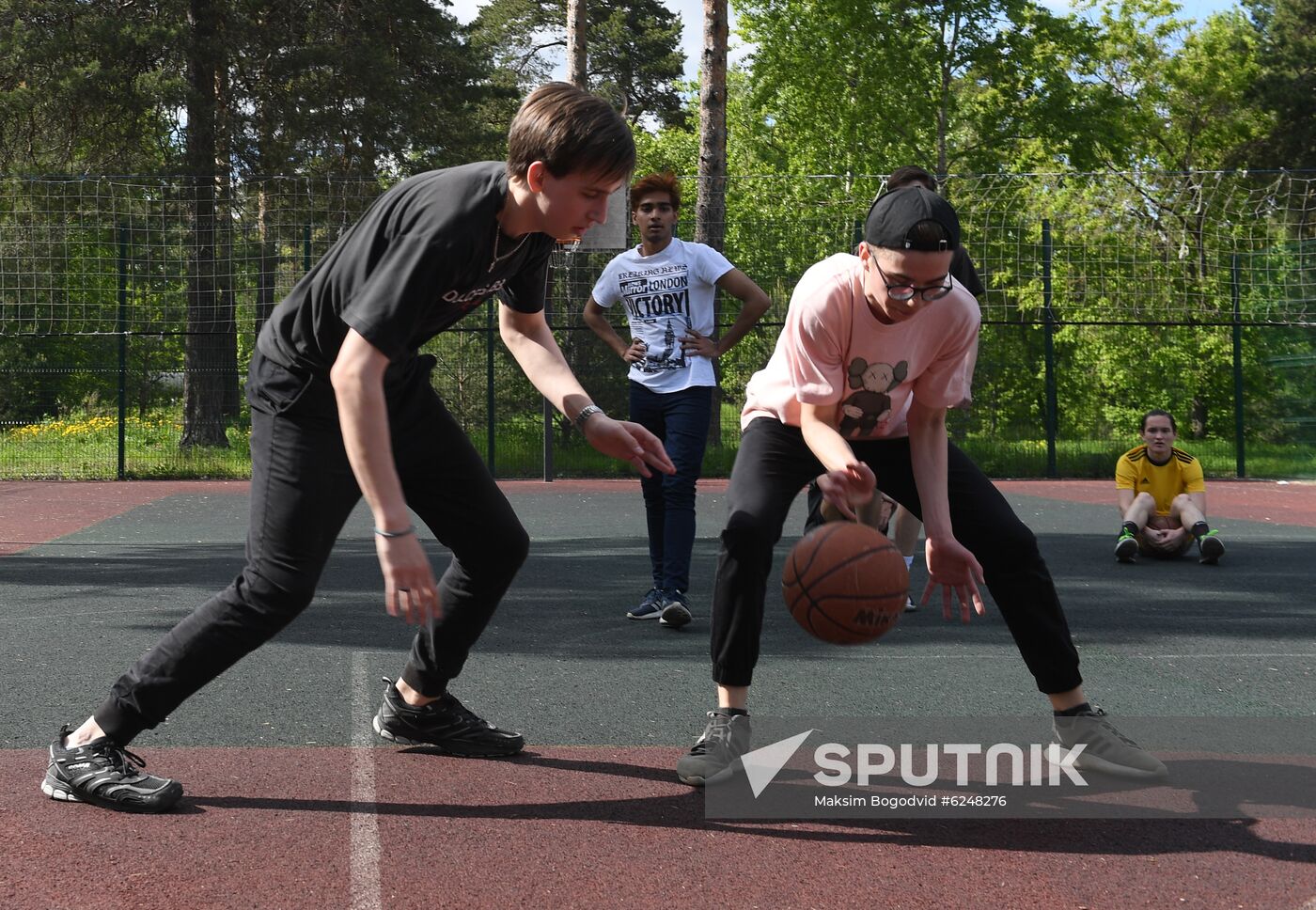 Russia Coronavirus Lockdown Ease