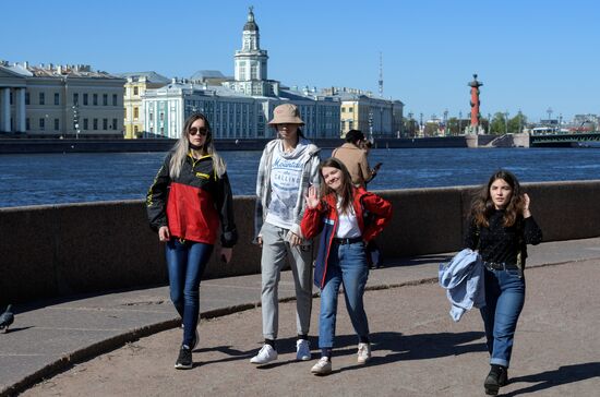 Russia Coronavirus Graduates Farewell Bell