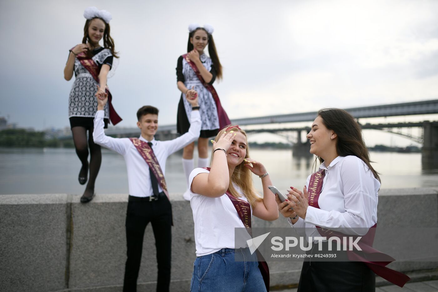 Russia Coronavirus Graduates Farewell Bell