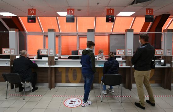 Russia Coronavirus Lockdown Ease 
