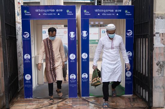 Eid al-Fitr Worldwide