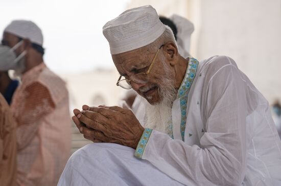 Eid al-Fitr Worldwide