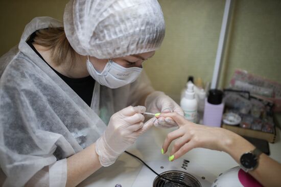 Russia Coronavirus Lockdown Ease