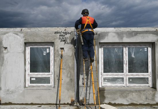 Russia Coronavirus Lockdown Ease