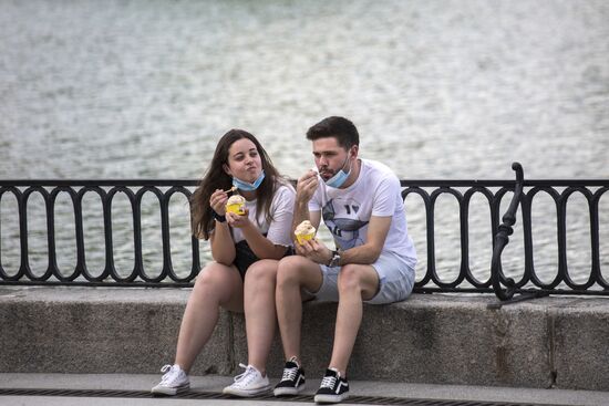 Spain Coronavirus Lockdown Ease 