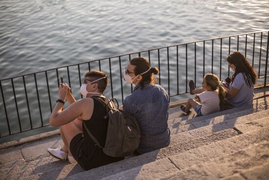 Spain Coronavirus Lockdown Ease 