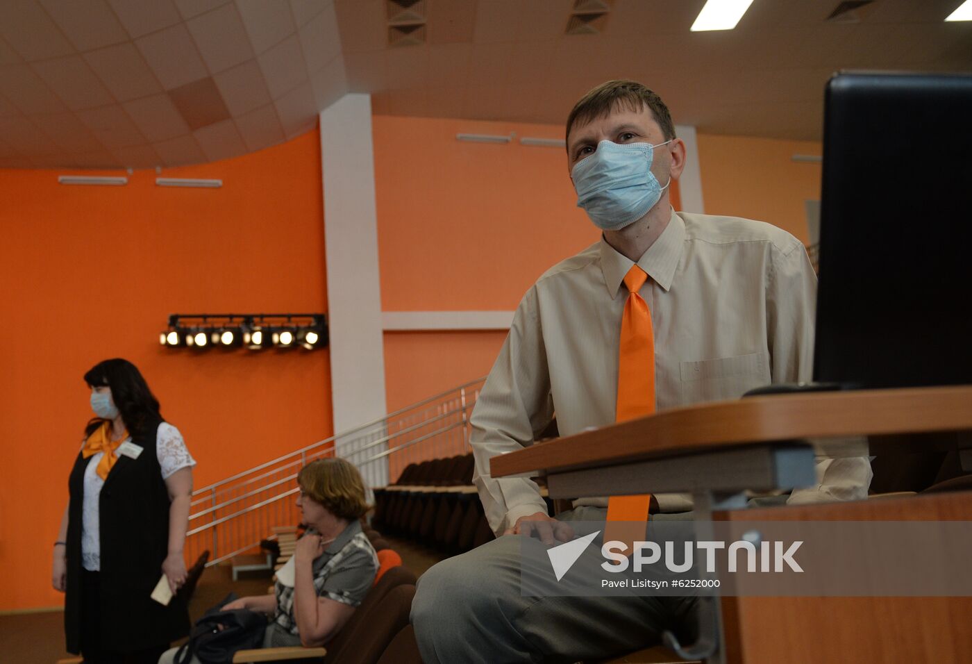 Russia Coronavirus Graduates Farewell Bell