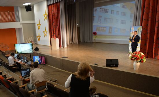 Russia Coronavirus Graduates Farewell Bell