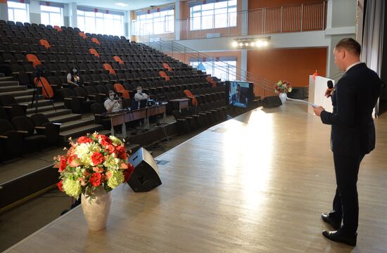 Russia Coronavirus Graduates Farewell Bell