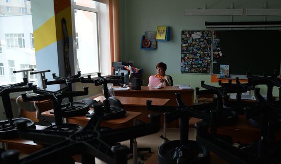 Russia Coronavirus Graduates Farewell Bell
