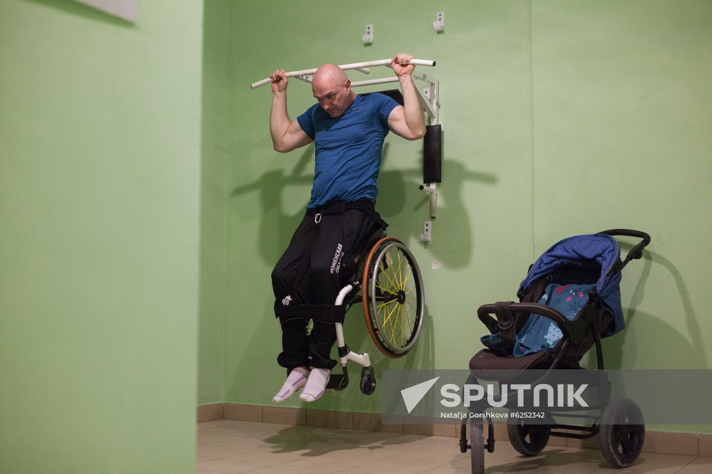 Russia Wheelchair Basketballer Training