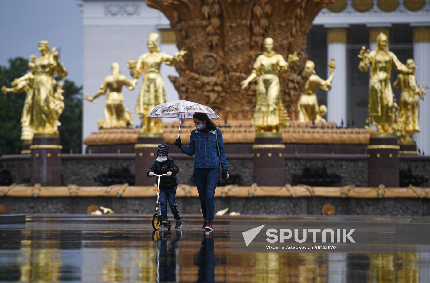 Russia Coronavirus Lockdown Ease