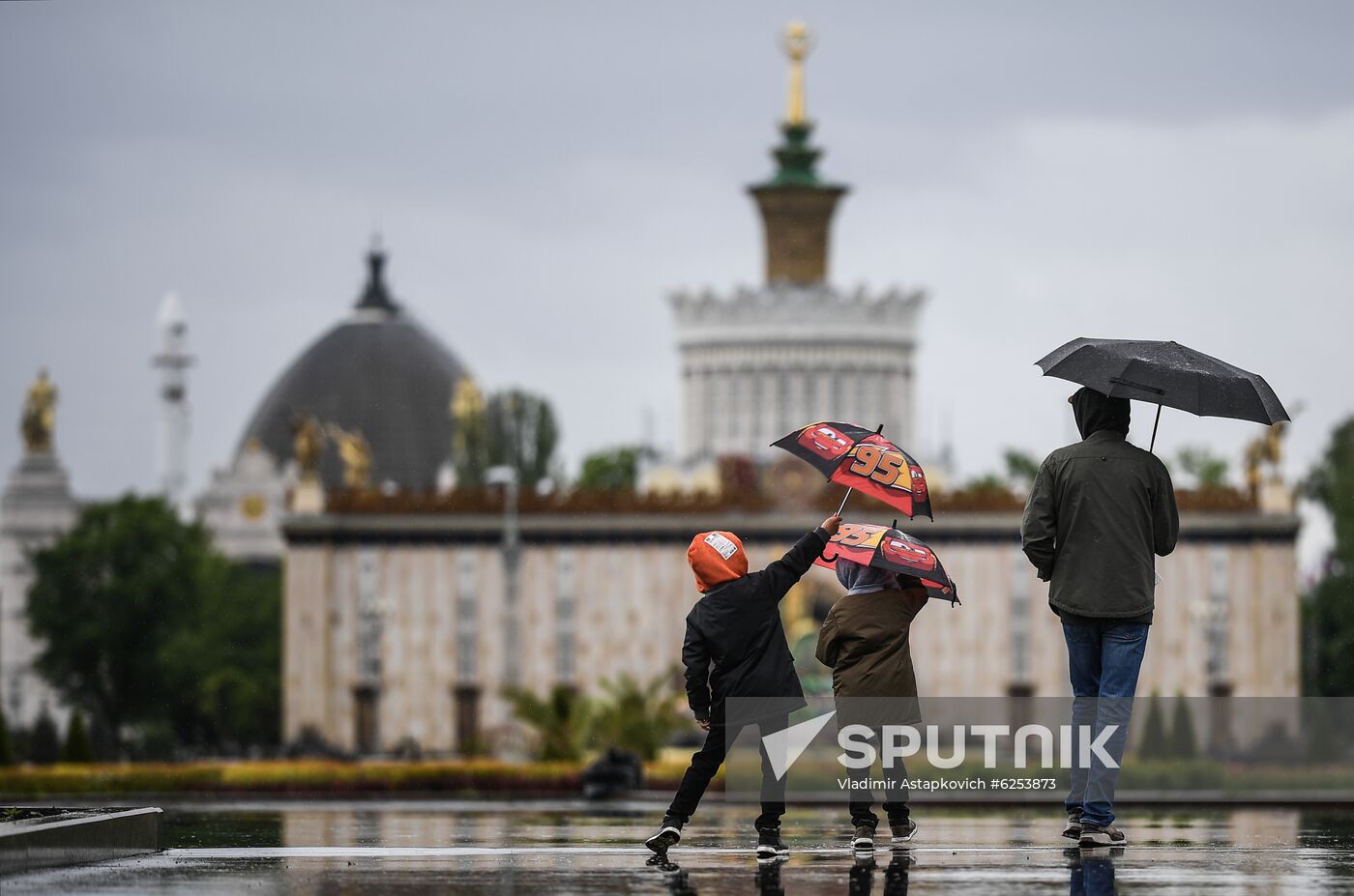 Russia Coronavirus Lockdown Ease