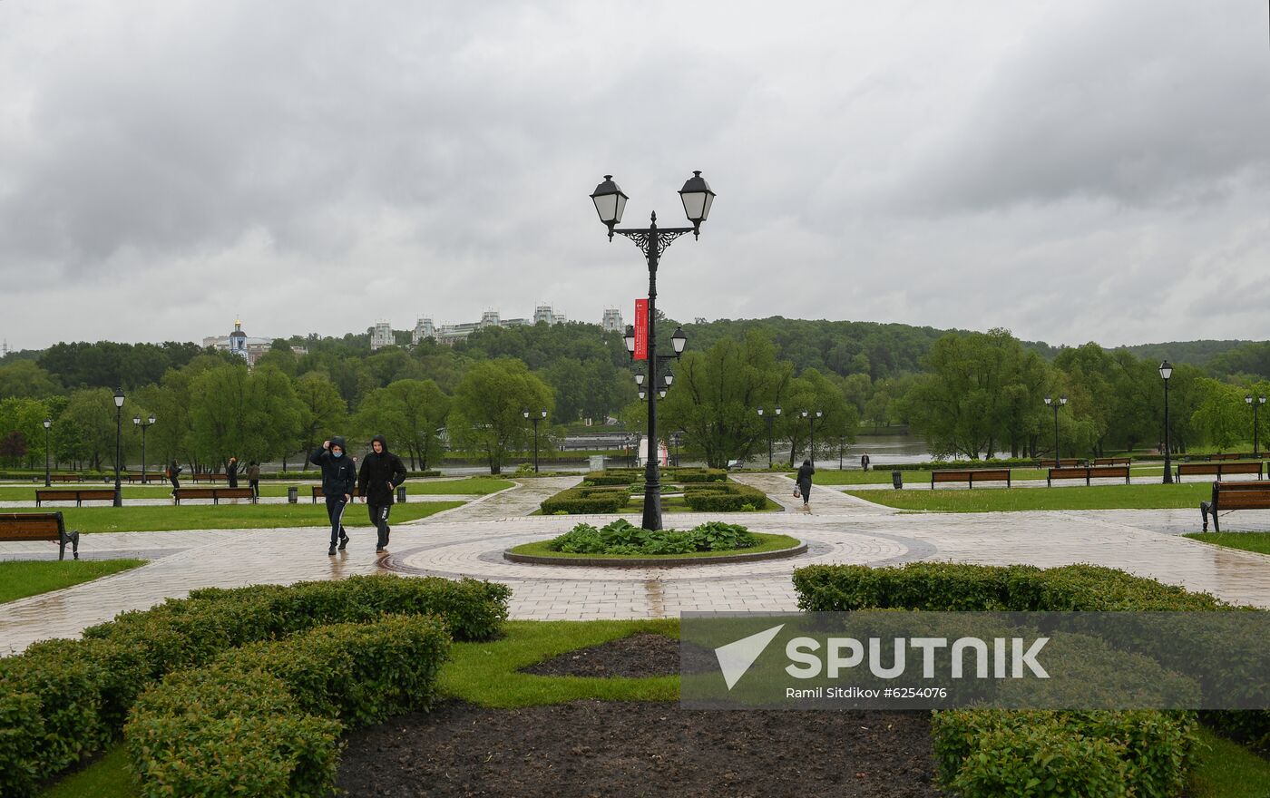 Russia Coronavirus Lockdown Ease