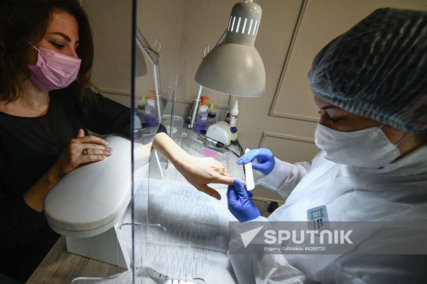 Russia Coronavirus Lockdown Ease