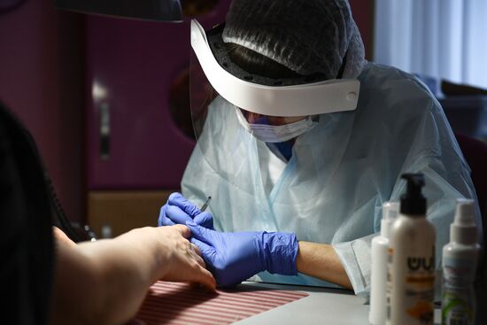 Russia Coronavirus Lockdown Ease