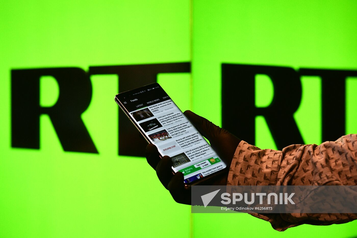 Russia RT HUAWEI HONOR Partnership