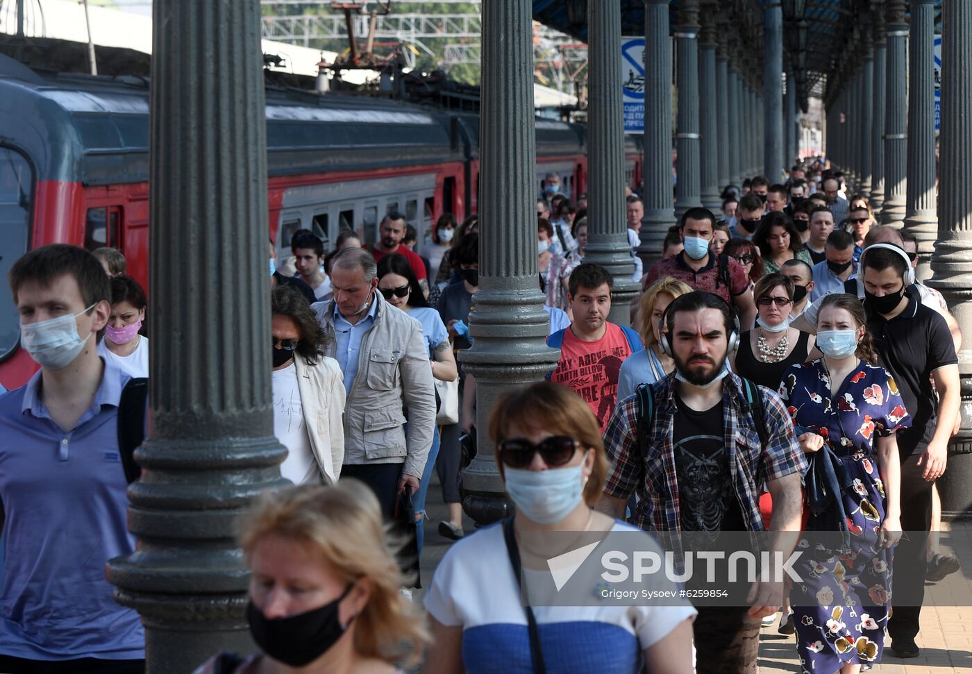 Russia Coronavirus Lockdown Ease