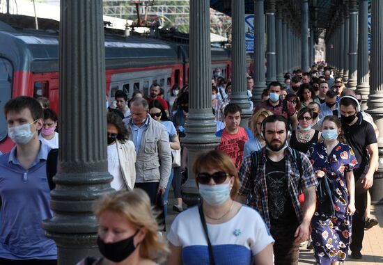 Russia Coronavirus Lockdown Ease