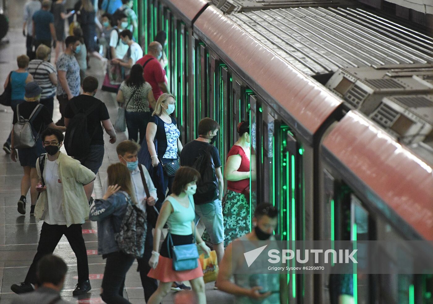 Russia Coronavirus Lockdown Ease