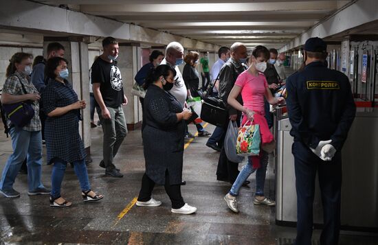 Russia Coronavirus Lockdown Ease