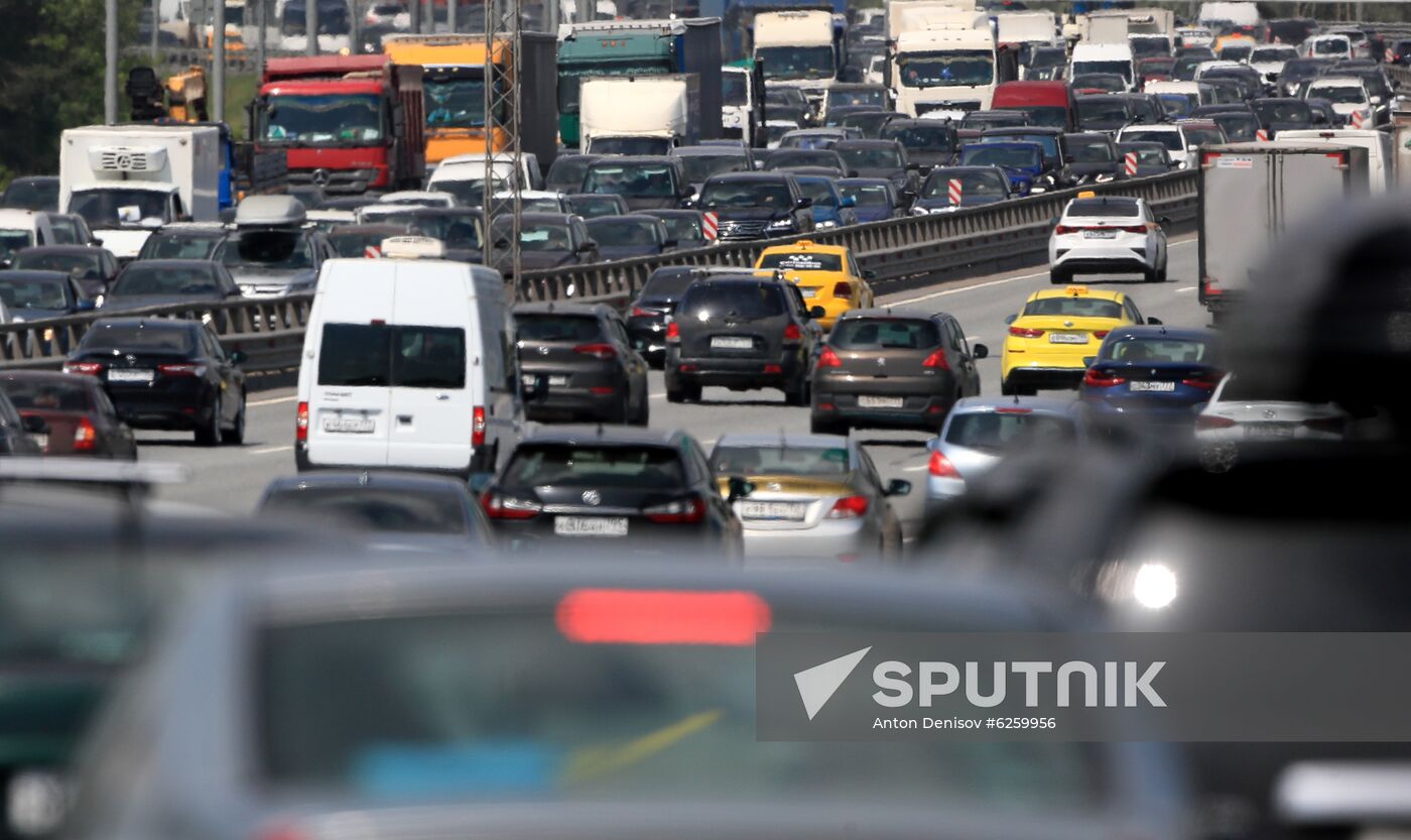 Russia Coronavirus Lockdown Ease