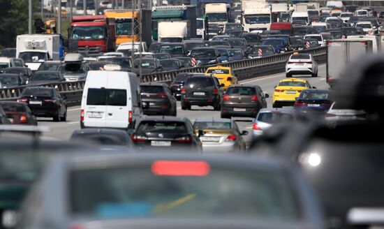 Russia Coronavirus Lockdown Ease