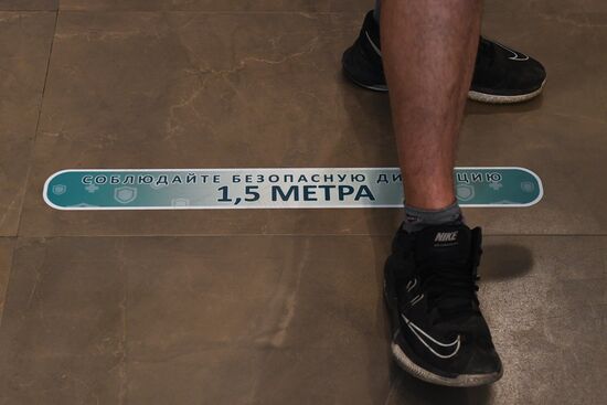 Russia Coronavirus Lockdown Ease