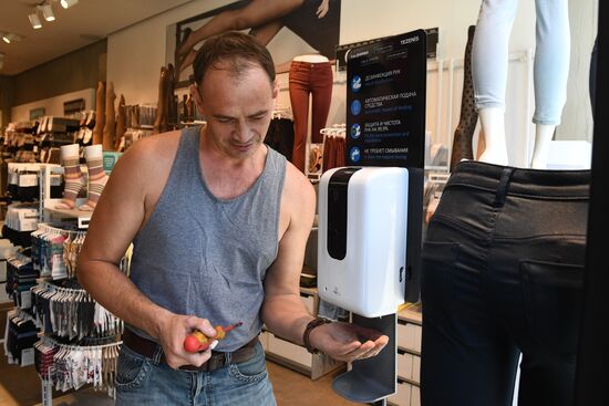 Russia Coronavirus Lockdown Ease