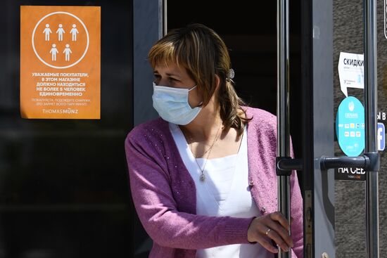 Russia Coronavirus Lockdown Ease