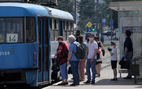 Russia Coronavirus Lockdown Ease