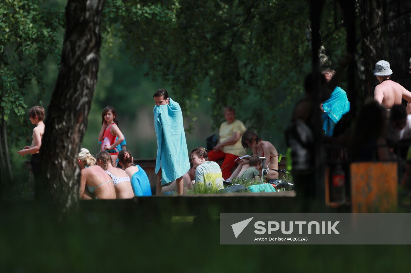 Russia Coronavirus Lockdown Ease