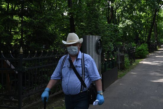 Russia Coronavirus Lockdown Ease