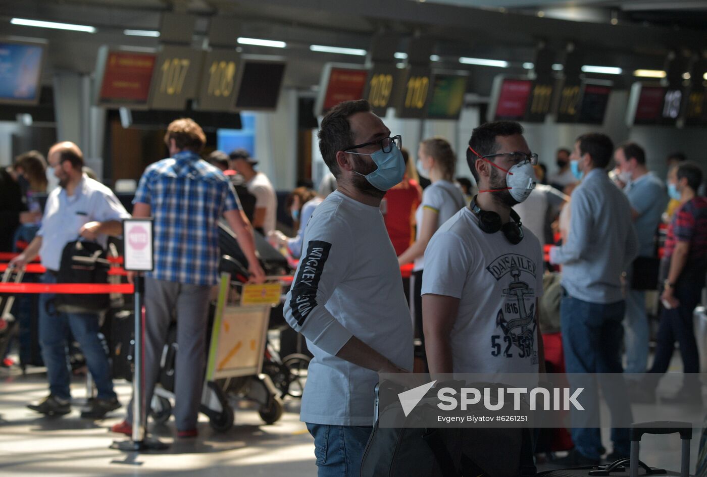 Russia Coronavirus Lockdown Ease