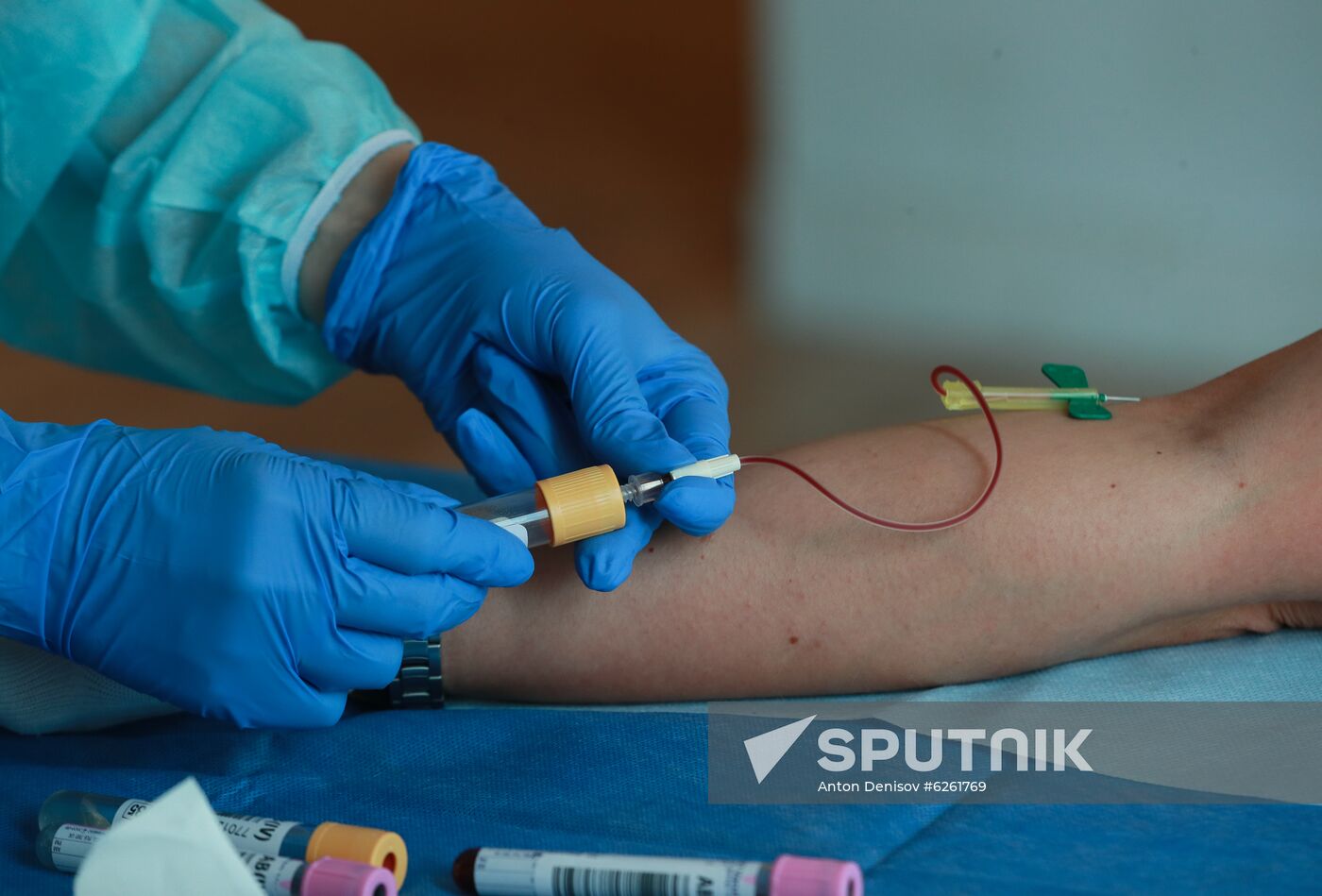 Russia Coronavirus Tests