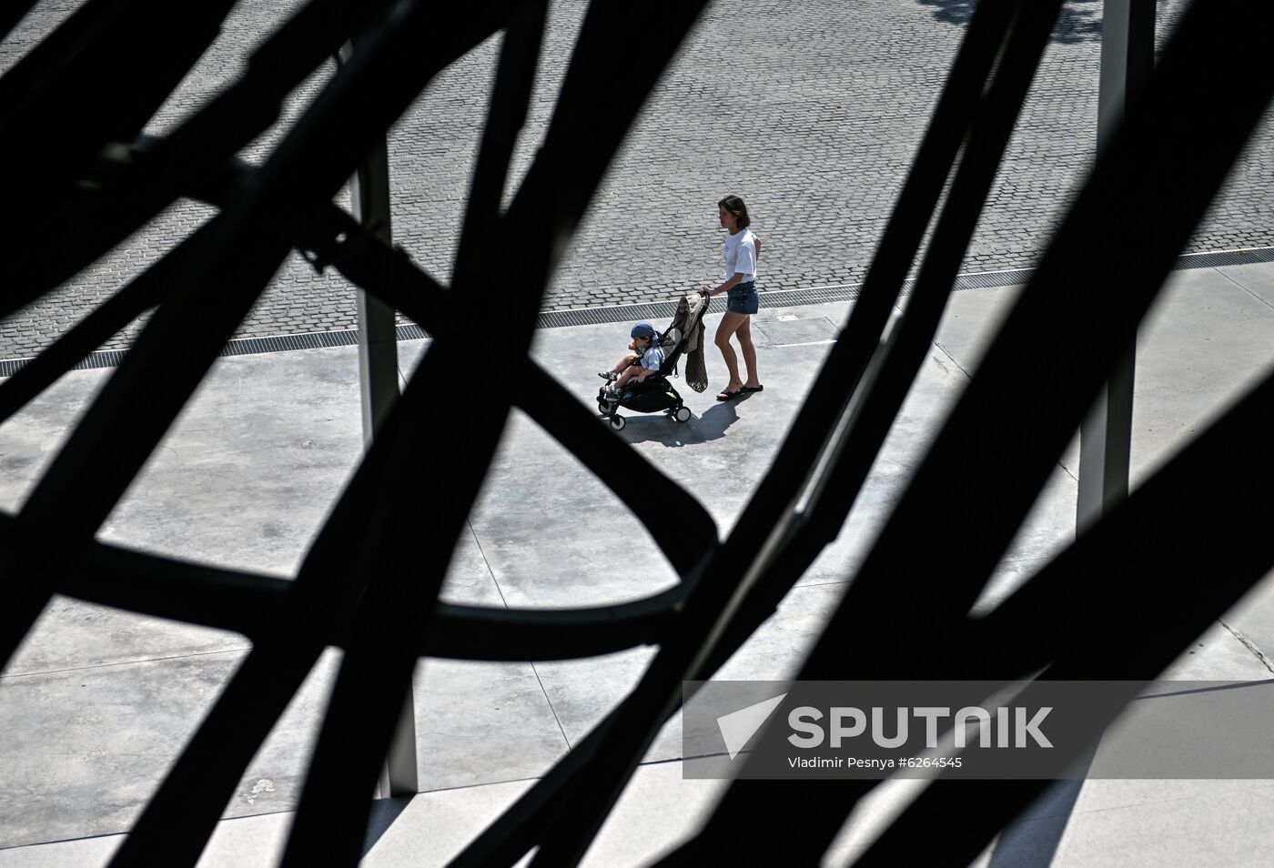 Russia Coronavirus Lockdown Ease