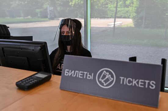 Russia Coronavirus Lockdown Ease